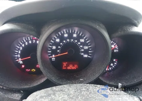 2012 Kia Soul z USA, uszkodzony, nr VIN KNDJT2A57C7467669